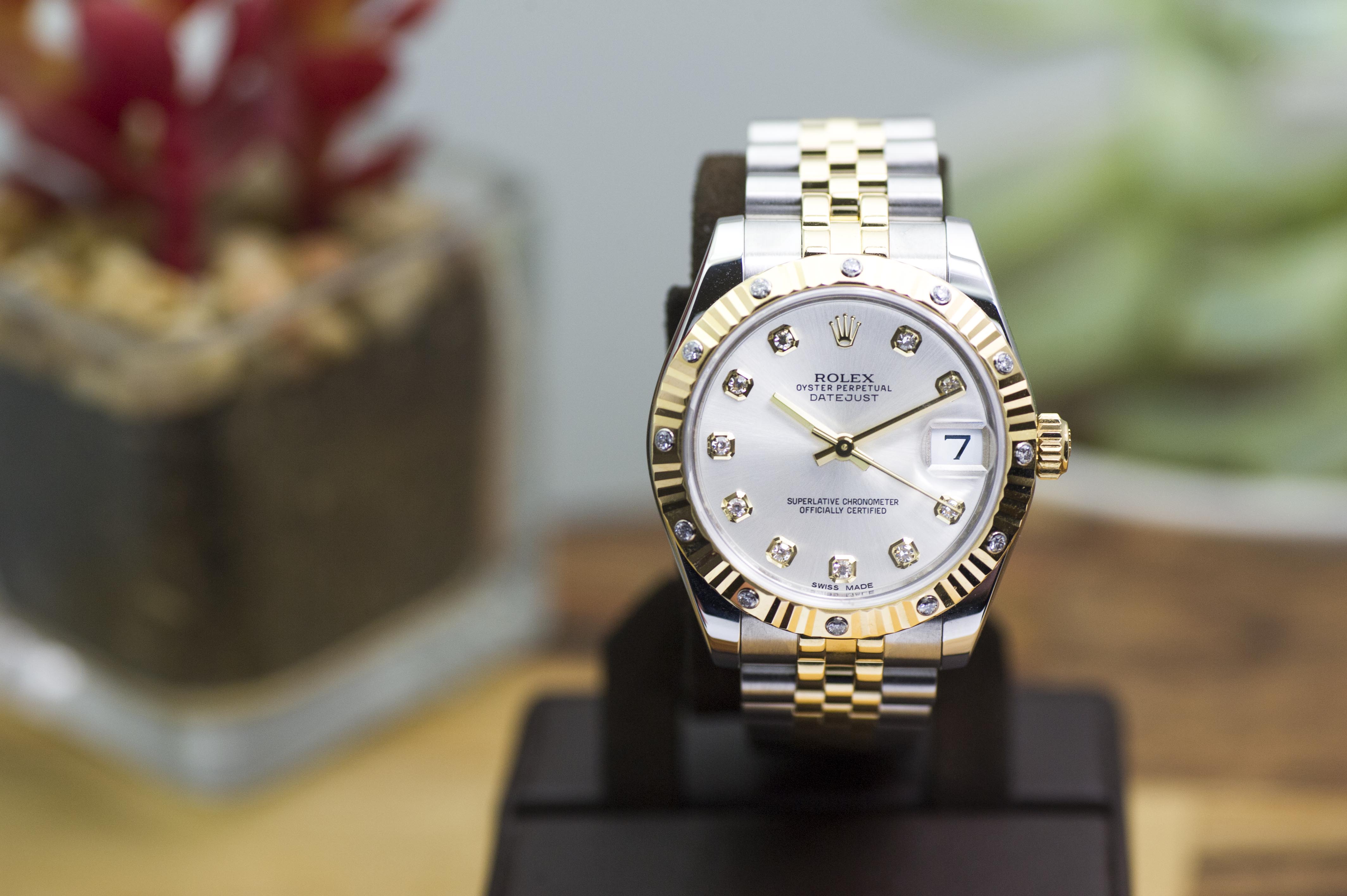 Pre-owned men’s Rolex Datejust in stainless steel and yellow gold with a diamond bezel & dial.