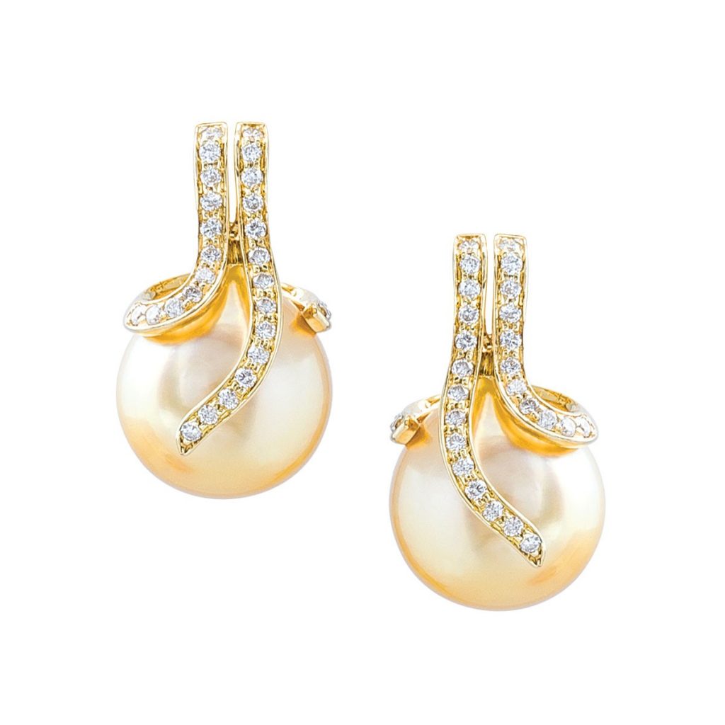 image of pearl anniversary jewelry