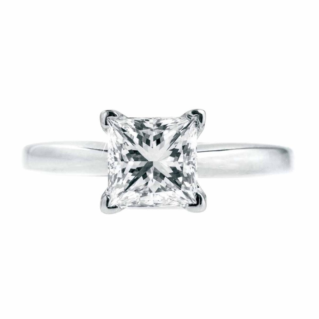 image of solitaire engagement ring