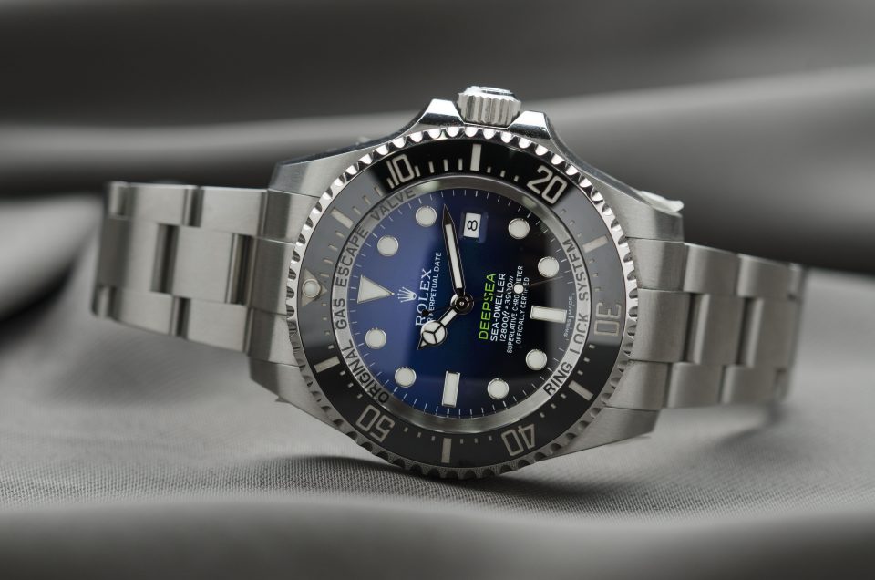 Pre-owned men’s Rolex Sea Dweller in stainless steel.