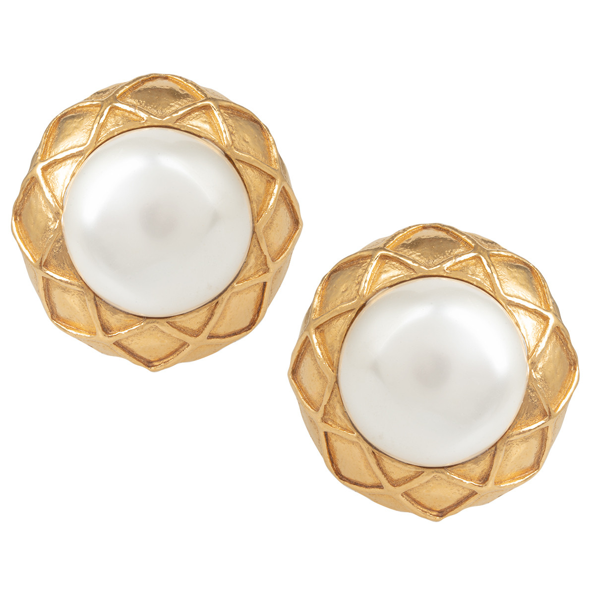 chanel pearl earrings vintage clip