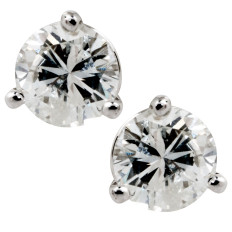 New 0.95 CTW Diamond Stud Earrings