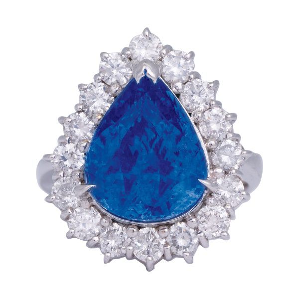 Vintage 9.31 Carats Sapphire & Diamond Halo Ring