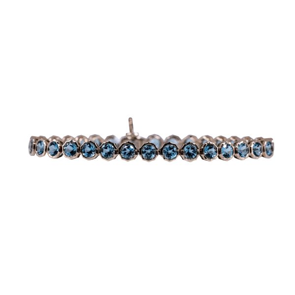New 10.56 CTW Blue Topaz Tennis Bracelet