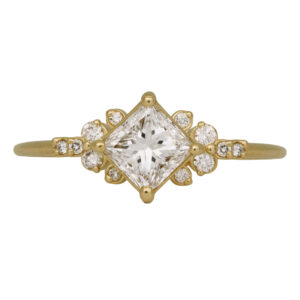 Vintage 0.97 Carats Diamond Tapered Engagement Ring